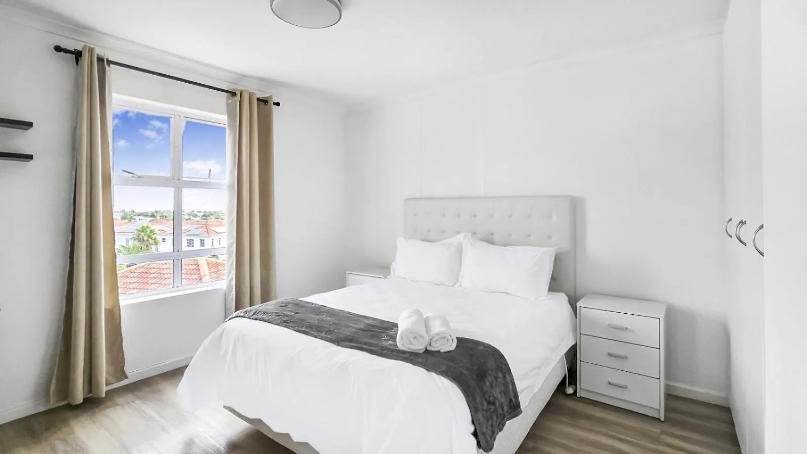 Homely 3 Bedroom Apartment In Villa Italia Century City Κέιπ Τάουν Νότια Αφρική