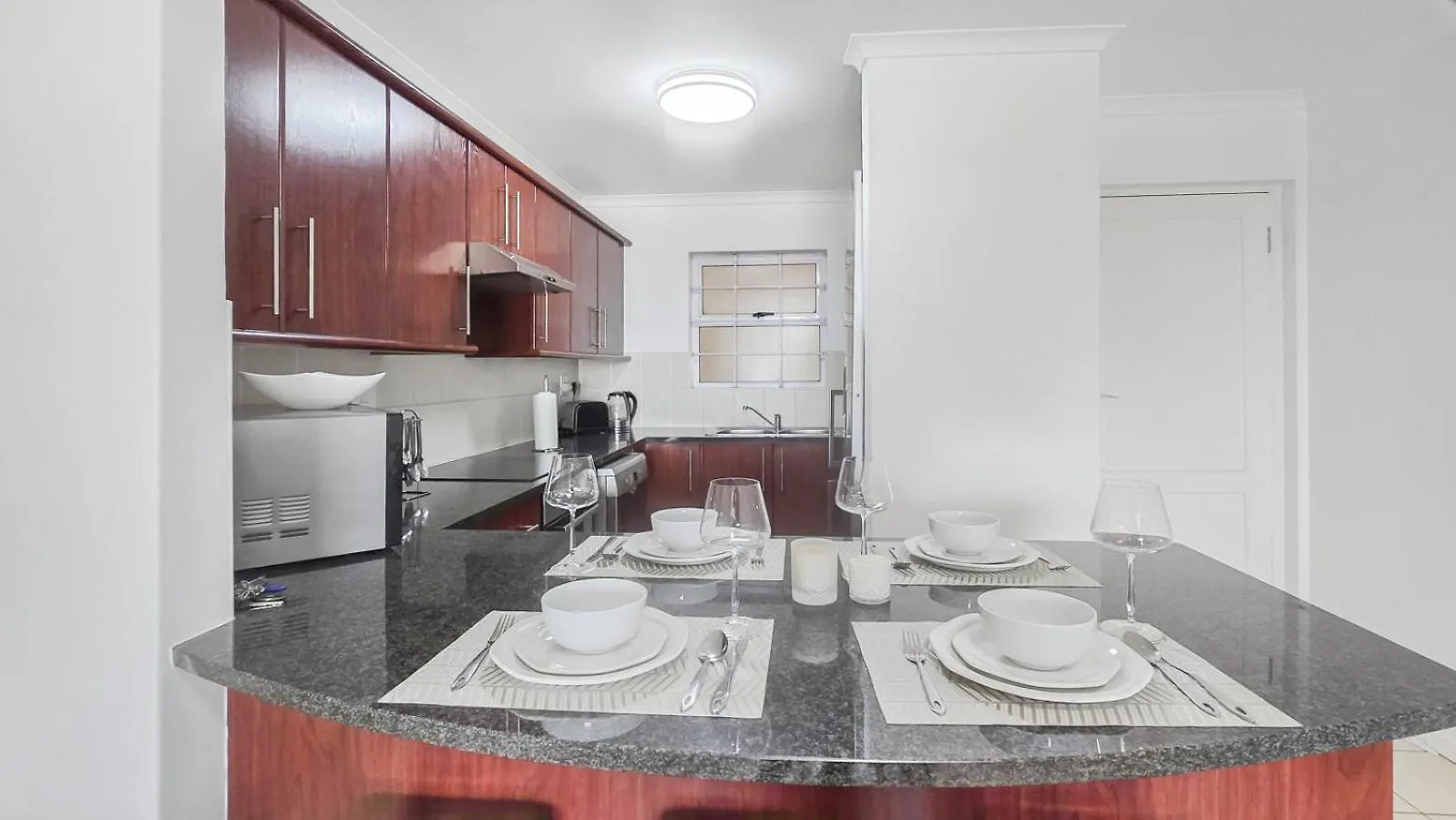 Homely 3 Bedroom Apartment In Villa Italia Century City Κέιπ Τάουν 0*,